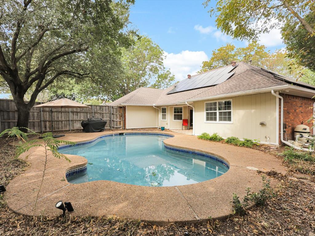 816 Autumn Lake Drive