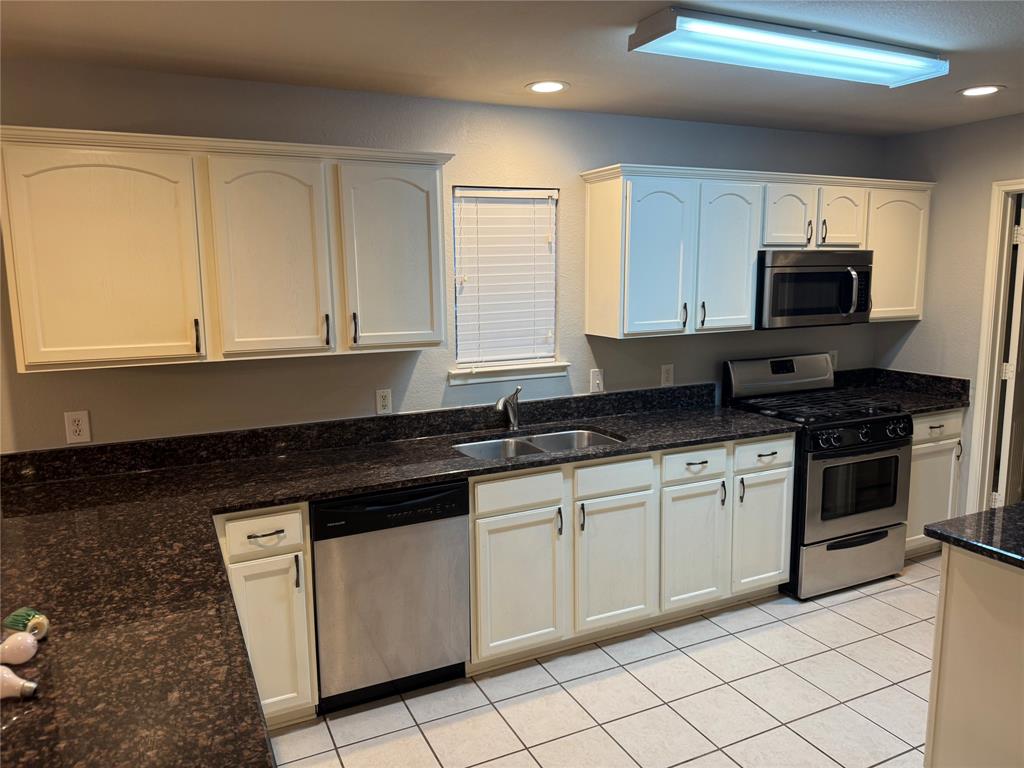 Winsor Meadows At Westridge Ph 5 - Residential Lease