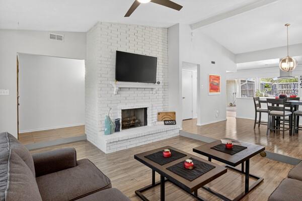 White Rock Village 02 - Residential