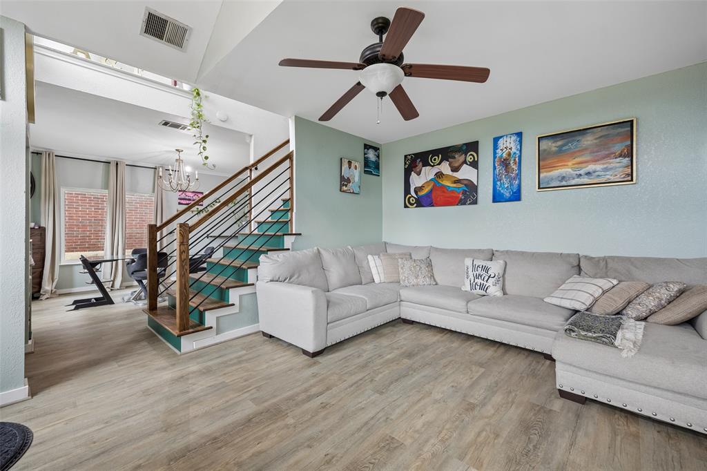 1407 Ranchview Court