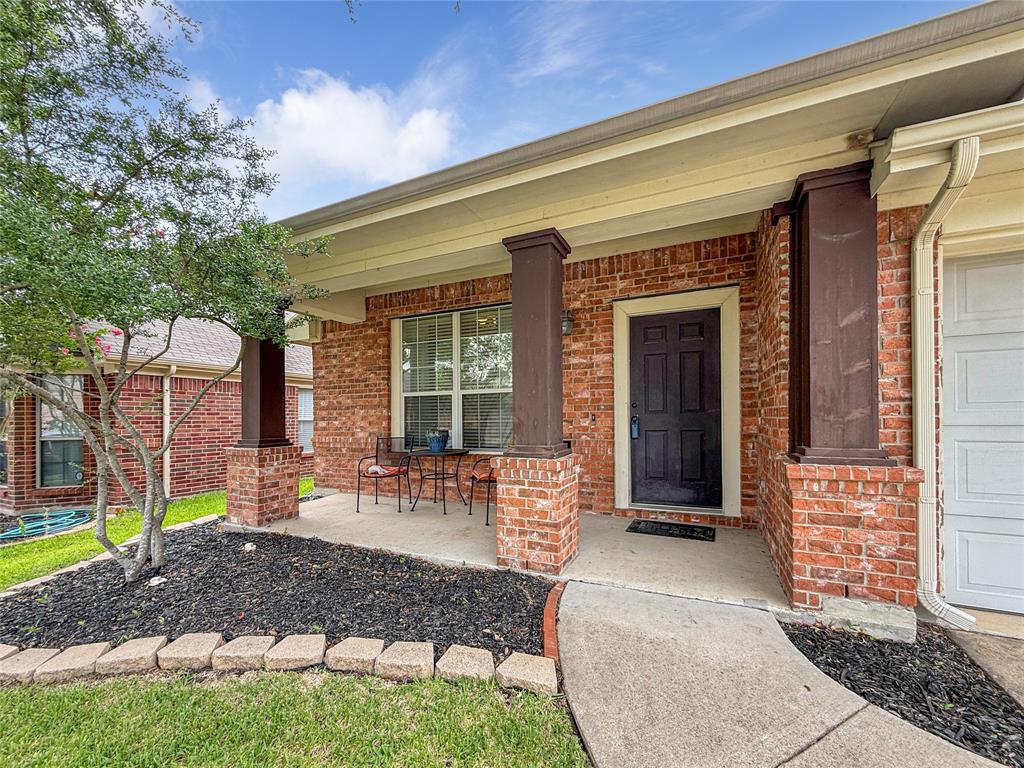 606 Sourwood Lane