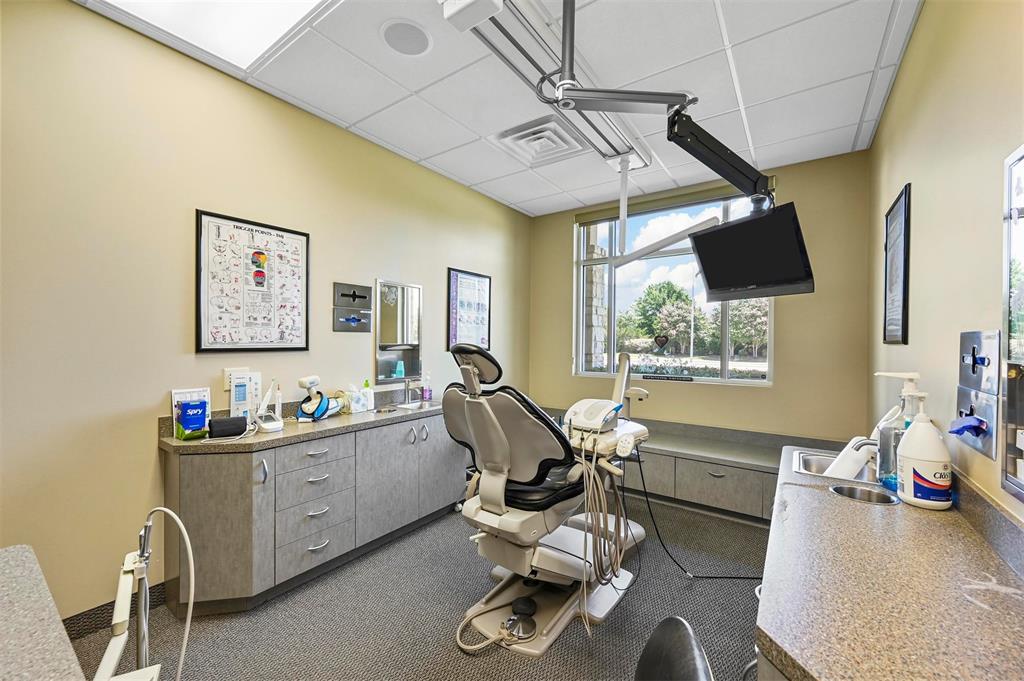 Lake Parks Add - Commercial Sale