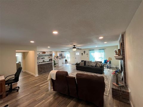 1203 Mountainside Drive Granbury TX 76048