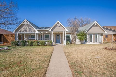 Photo of 1333 Brazos Boulevard, Lewisville, TX 75077 (MLS # 21178853)