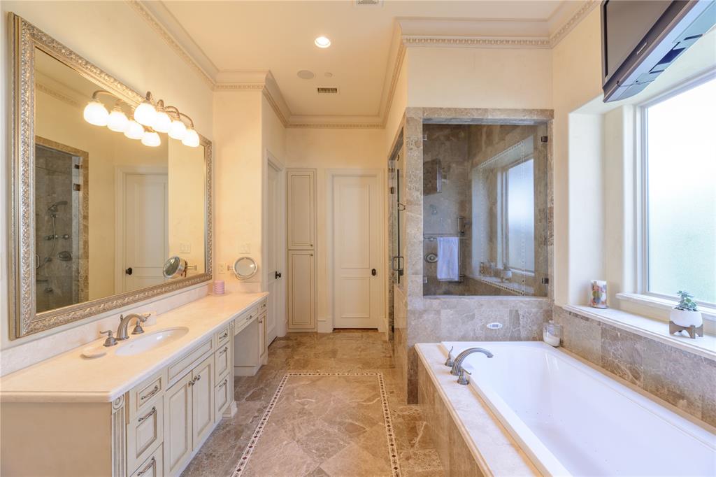 The Lakes On Legacy Drive Ph II - Residential