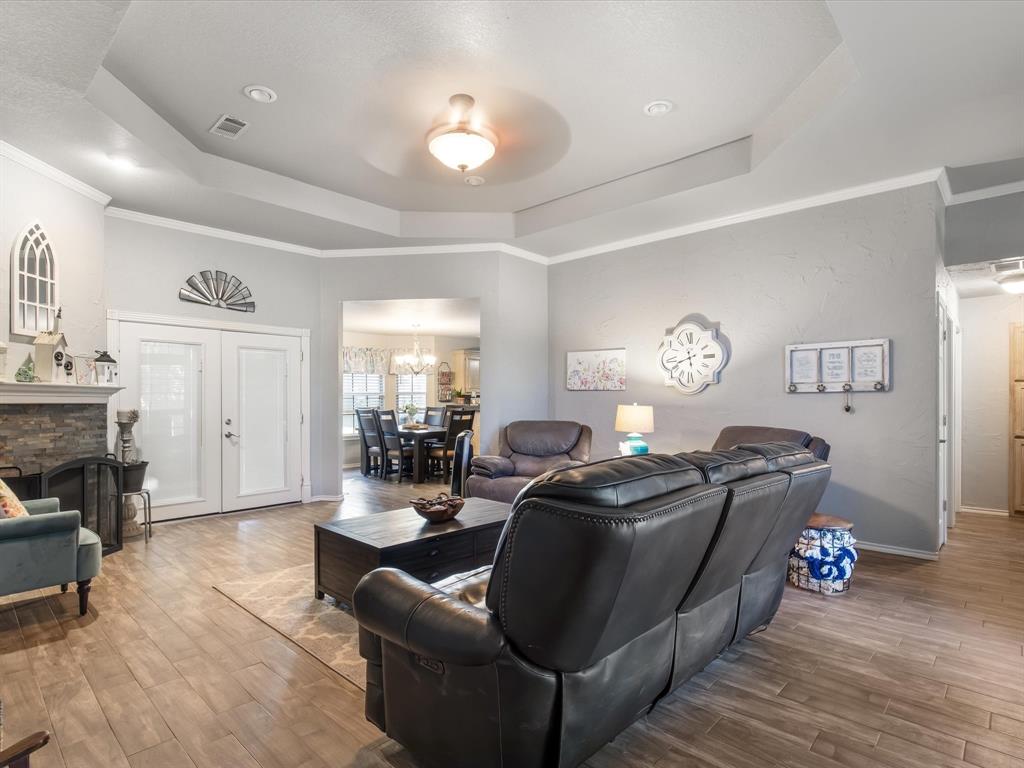 102 Oakwood Place