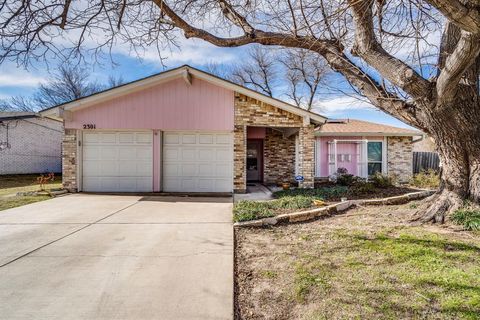 A home in Grand Prairie