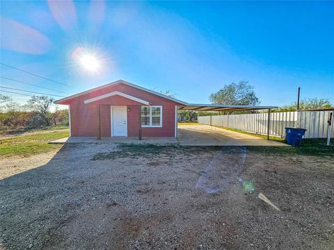 1618 Roberts Street Sweetwater TX 79556