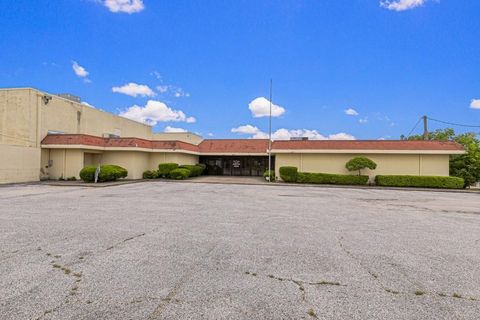 Photo of 2615 Crockett Street, Greenville, TX 75401 (MLS # 21246345)