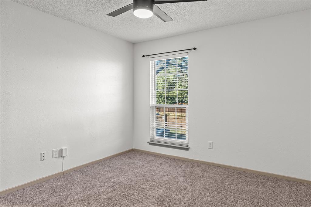 Chasewood Oaks Condo - Residential