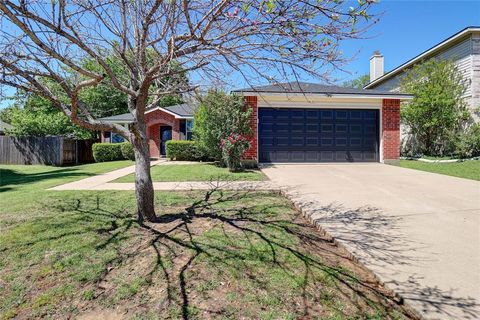 1305 Highcrest Drive Burleson TX 76028