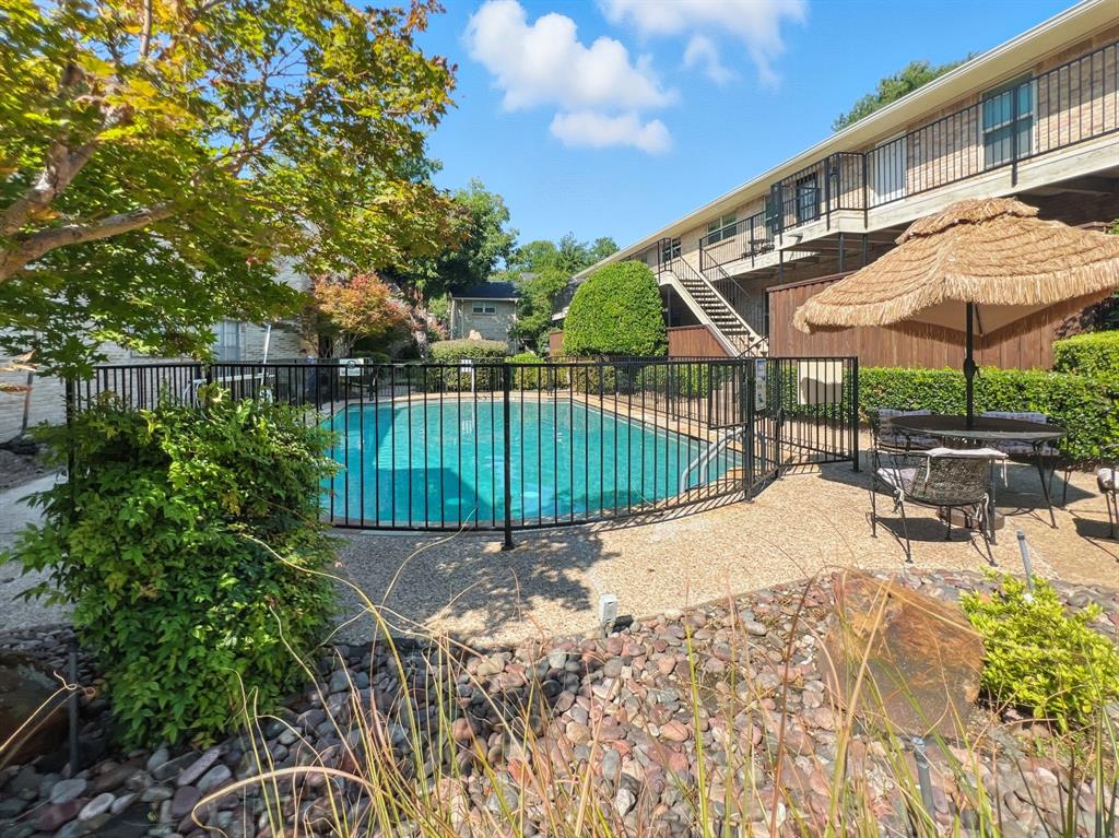 Villa Royale Condo - Residential Lease