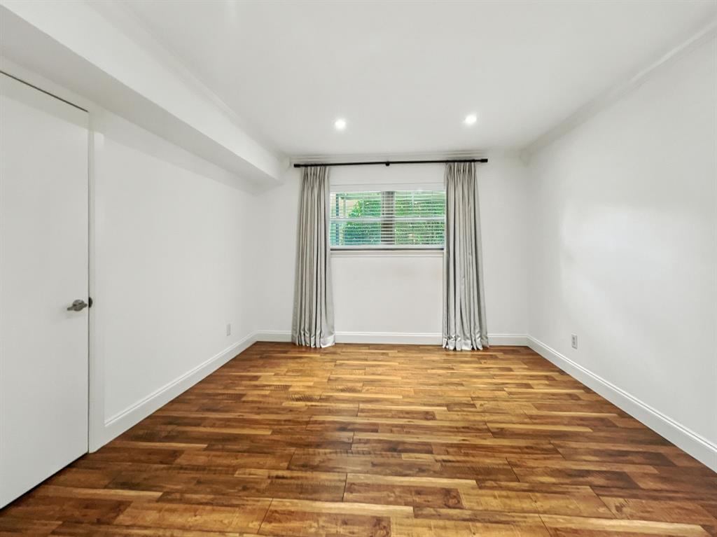 Villa Royale Condo - Residential Lease