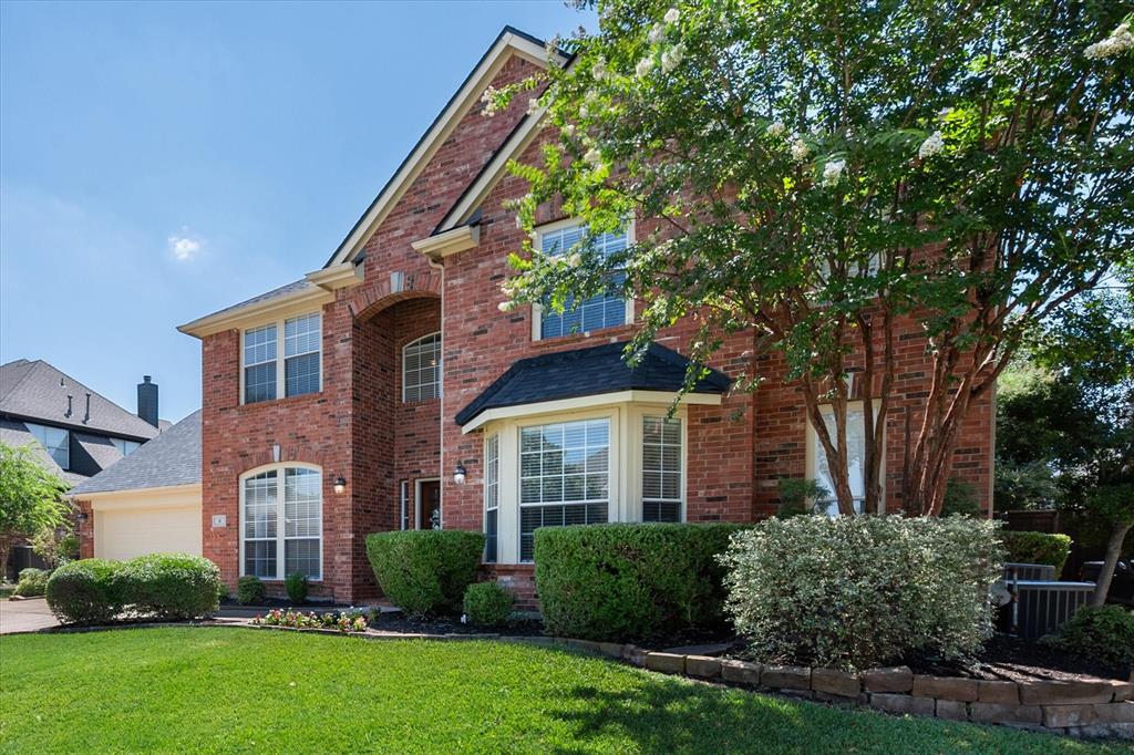 4 Lake Glen Court