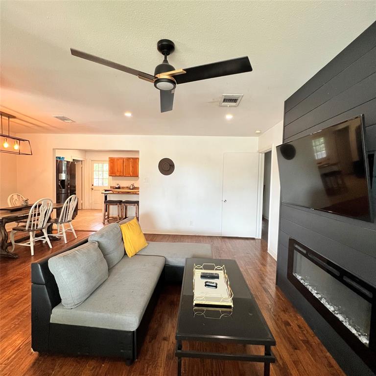 Roland Dale Annex - Residential Lease