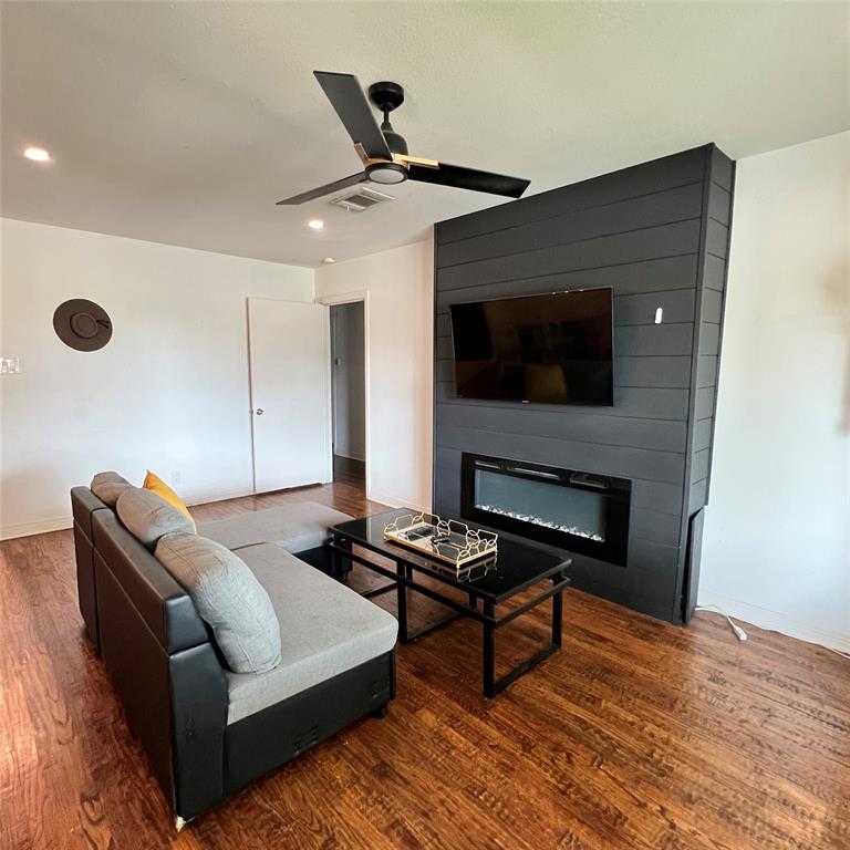 Roland Dale Annex - Residential Lease