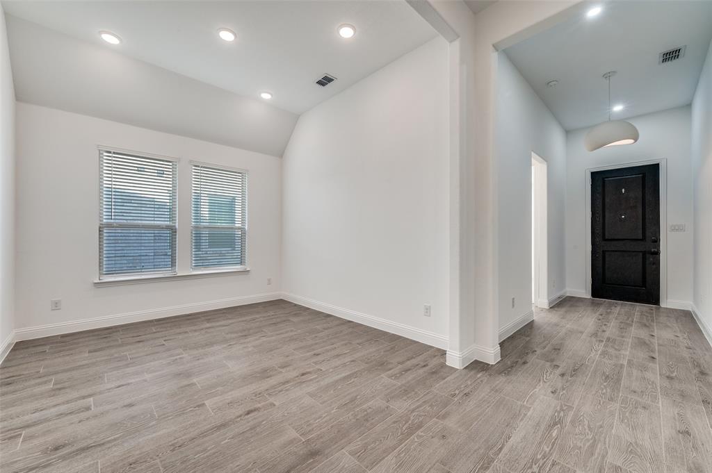 3901 Dahlia Garden Drive