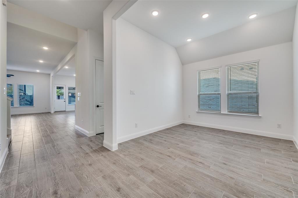 3901 Dahlia Garden Drive