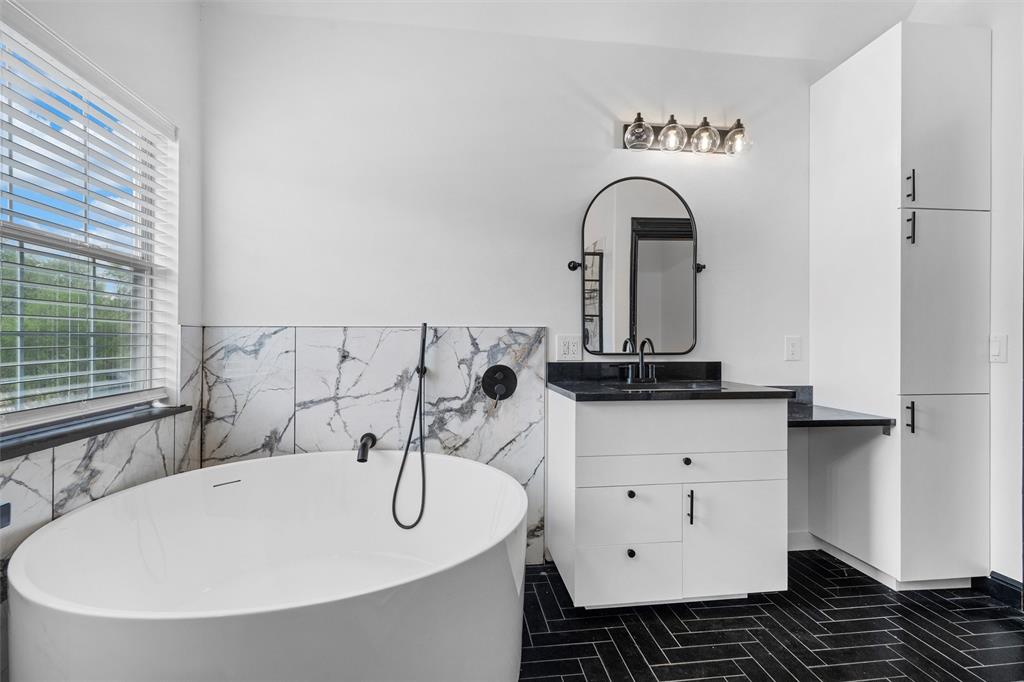 Towne Lake - Residential