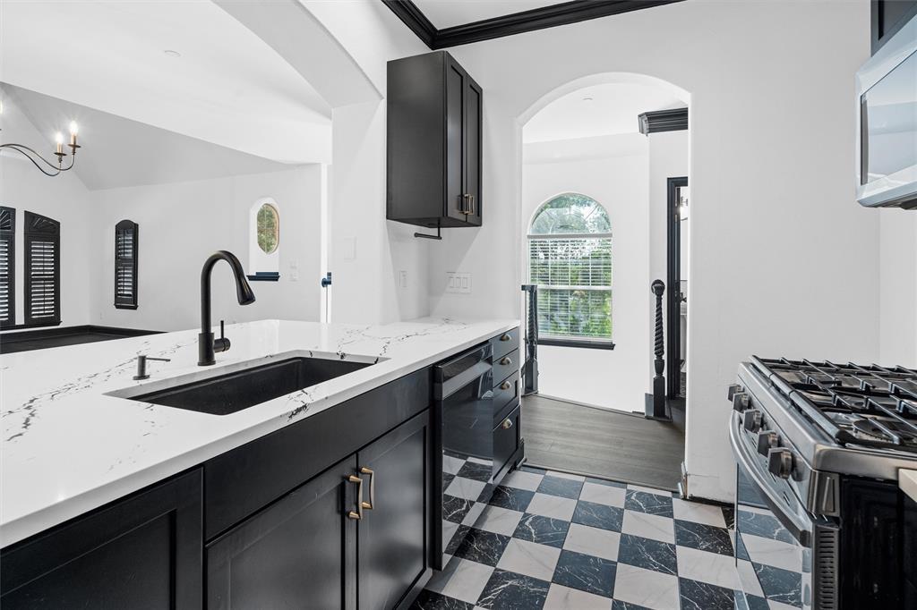 Towne Lake - Residential