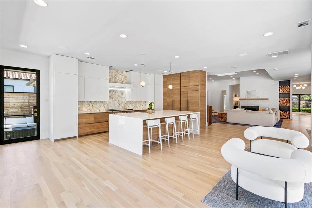 Jackson Heights 04 - Residential