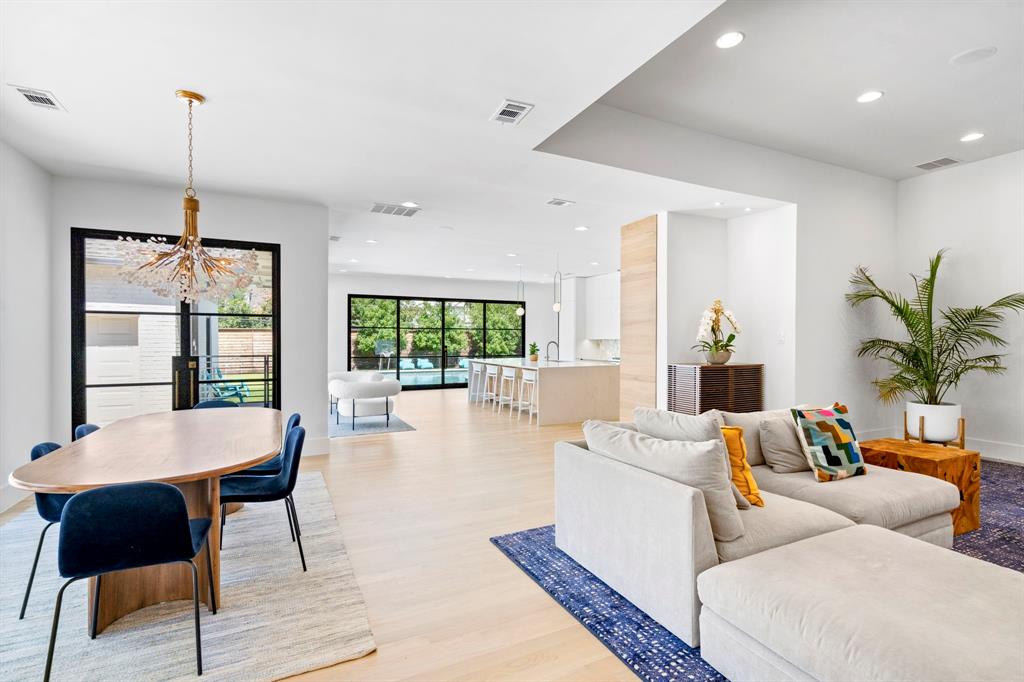 Jackson Heights 04 - Residential