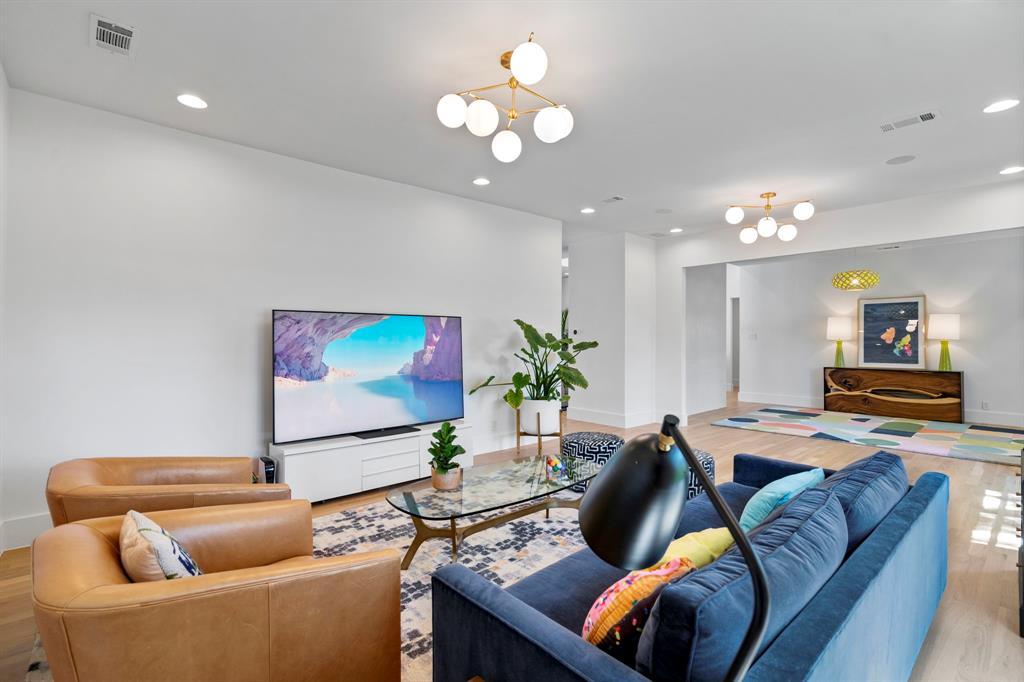 Jackson Heights 04 - Residential