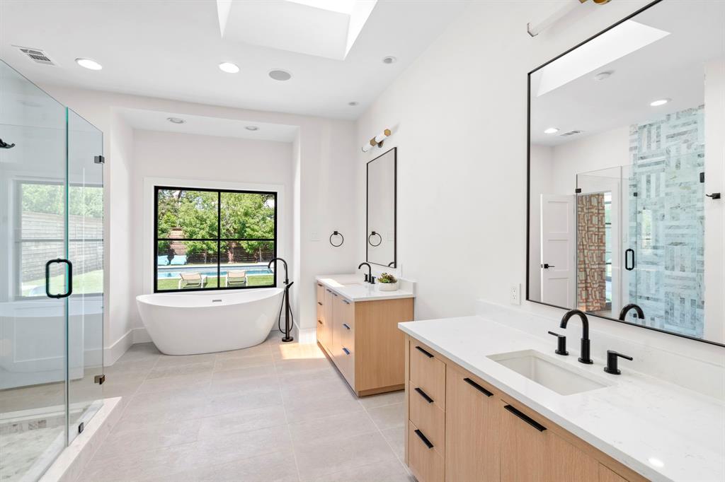 Jackson Heights 04 - Residential