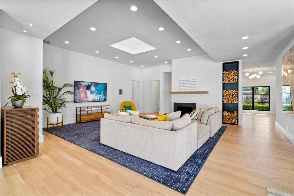 Jackson Heights 04 - Residential