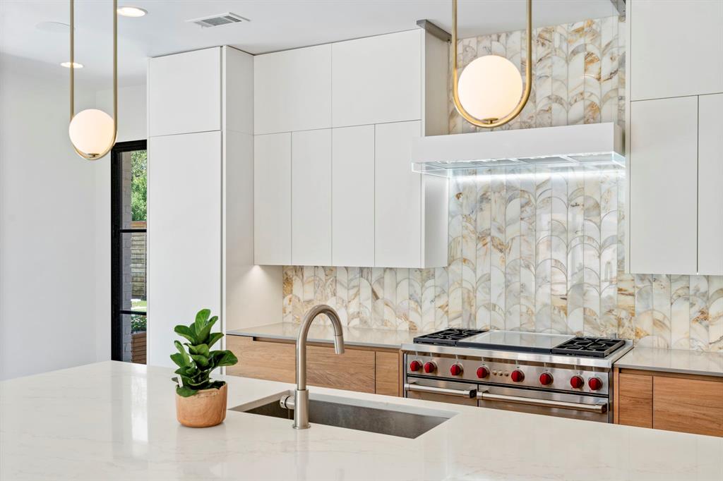 Jackson Heights 04 - Residential