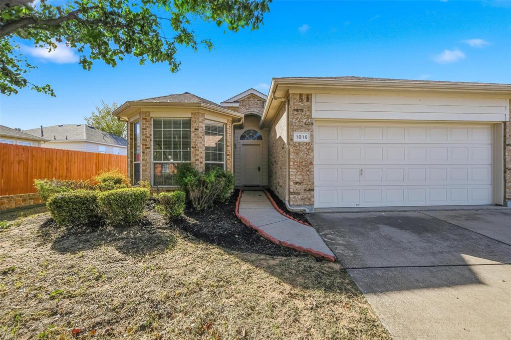 1016 Fairweather Drive