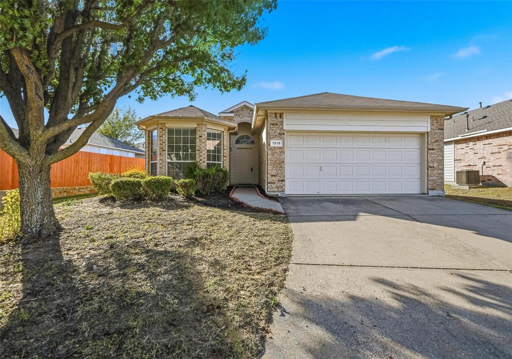 1016 Fairweather Drive