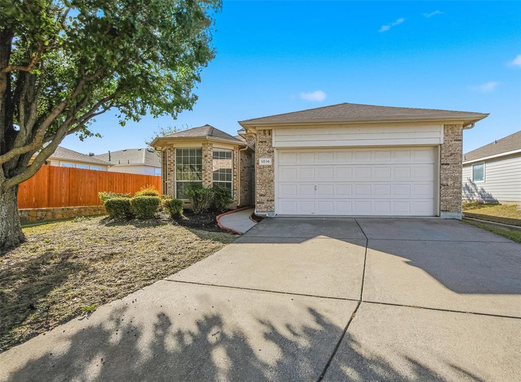 1016 Fairweather Drive