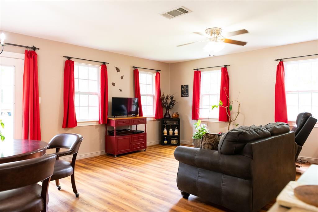 Inglish Add - Residential Lease