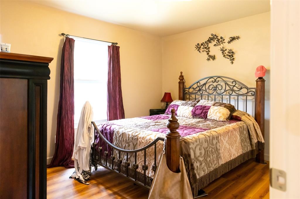 Inglish Add - Residential Lease