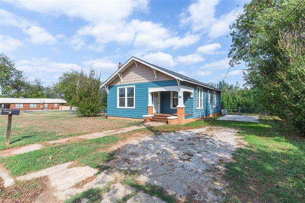 210 N NUECES ST, COLEMAN, TX 76834 - Image a09b32d95fce68c3a8399ccc7cf5e37f/3298682486