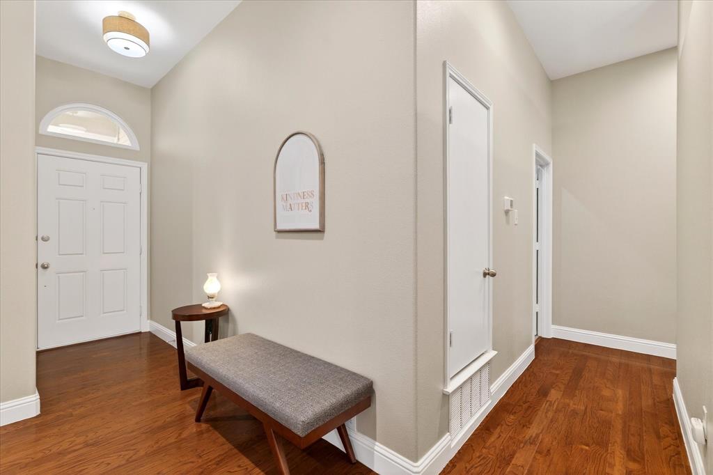 8257 Edgepoint Trail