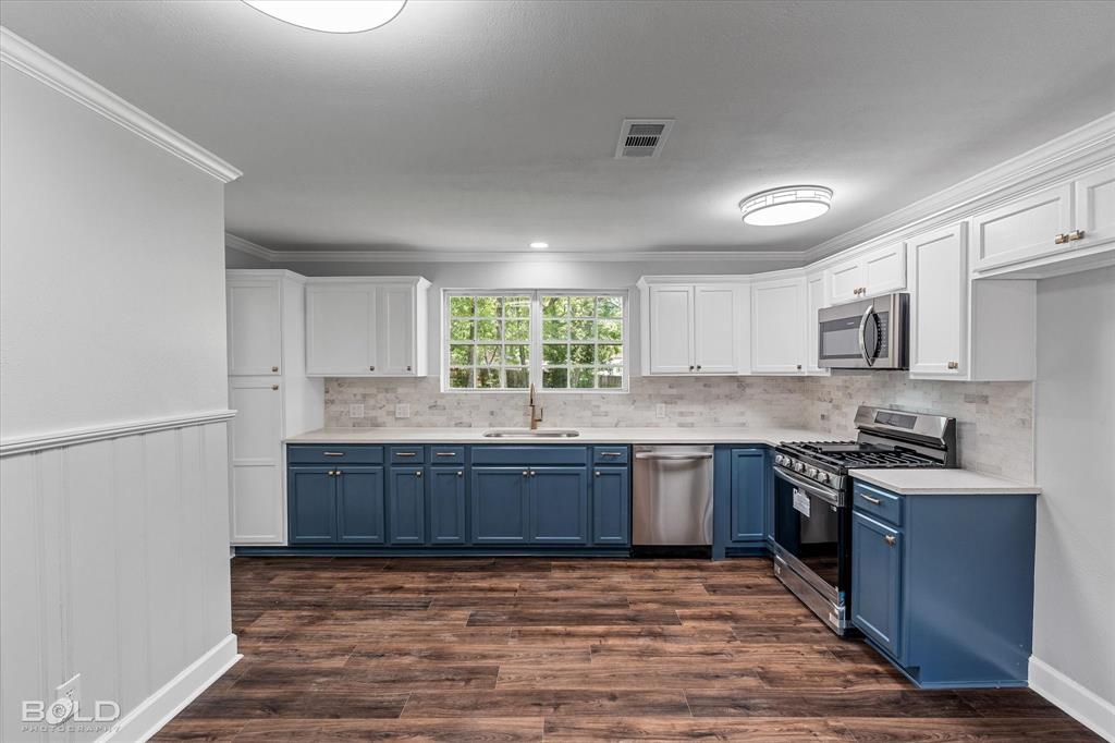 Shreveport, Louisiana 71119, United States, 4 Bedrooms Bedrooms, ,2 BathroomsBathrooms,Residential,Pending,139835