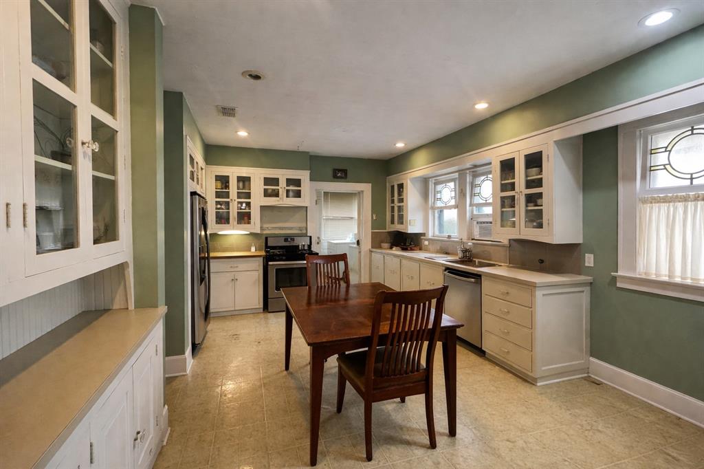 115 N Montclair Avenue