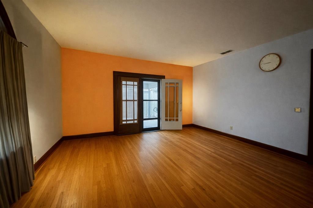 115 N Montclair Avenue