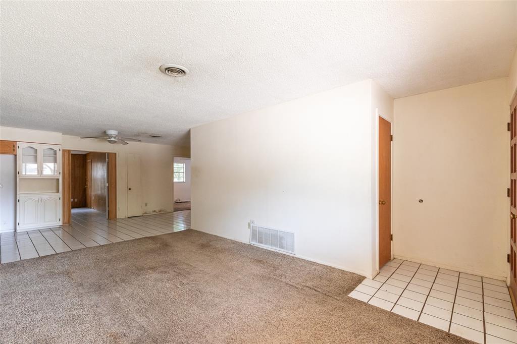 2326 S 38th Street