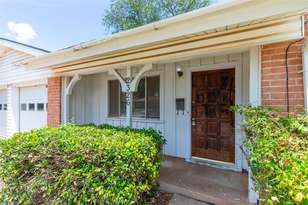 2326 S 38th Street