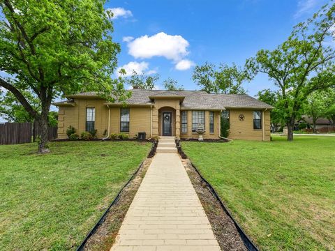 6100 Cherokee Drive Granbury TX 76049