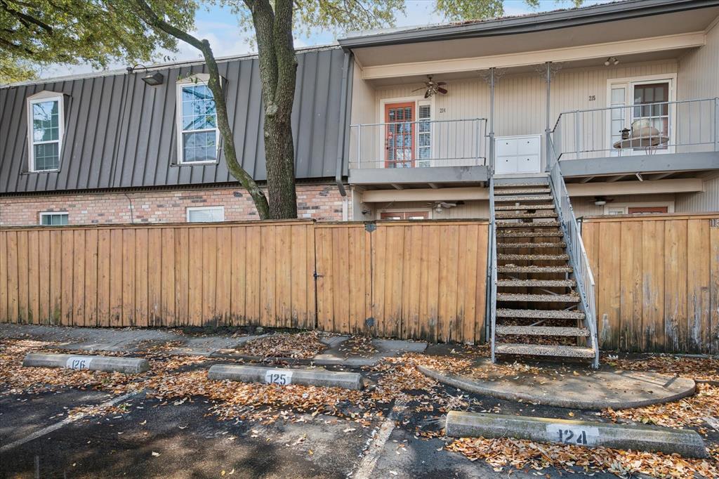 Greenbrier Place Condos - Residential