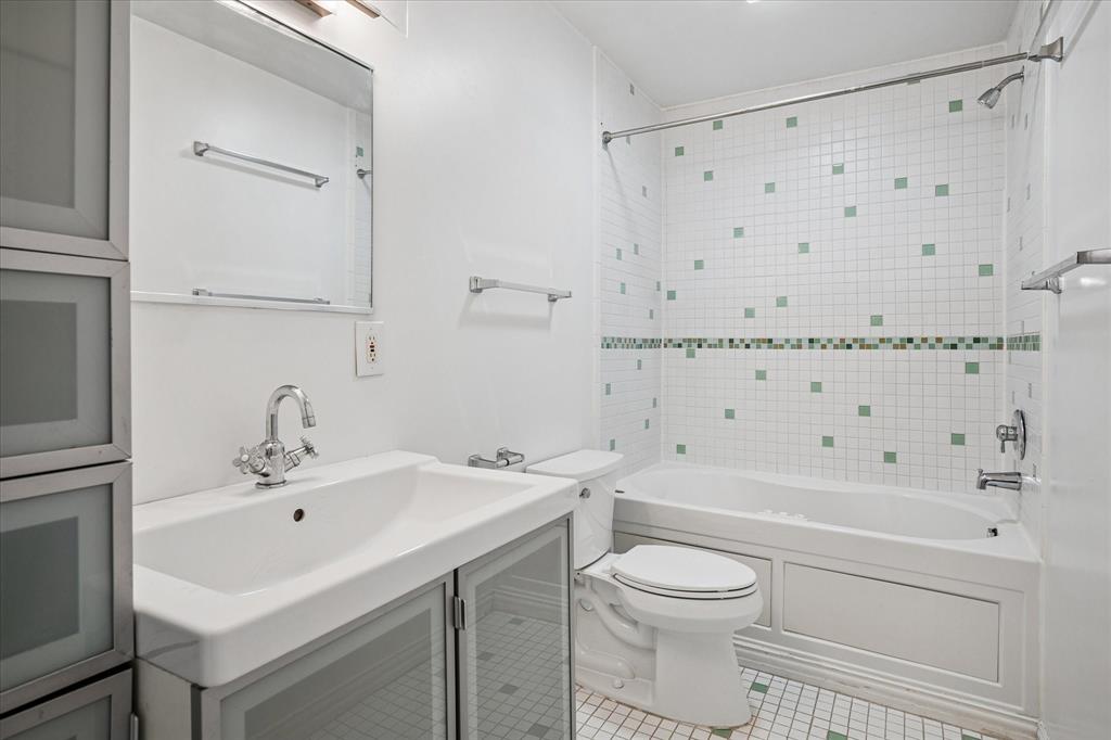 Greenbrier Place Condos - Residential