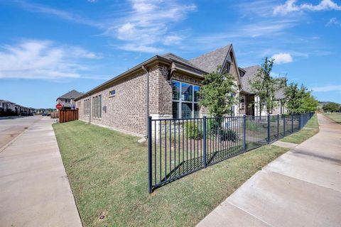 Tiny photo for 319 Park Drive, Euless, TX 76040 (MLS # 21100543)