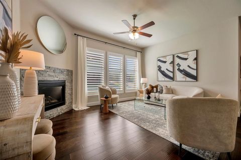 Tiny photo for 319 Park Drive, Euless, TX 76040 (MLS # 21100543)