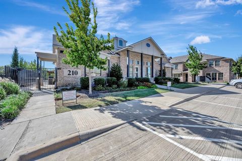 Tiny photo for 319 Park Drive, Euless, TX 76040 (MLS # 21100543)