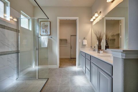 Tiny photo for 319 Park Drive, Euless, TX 76040 (MLS # 21100543)