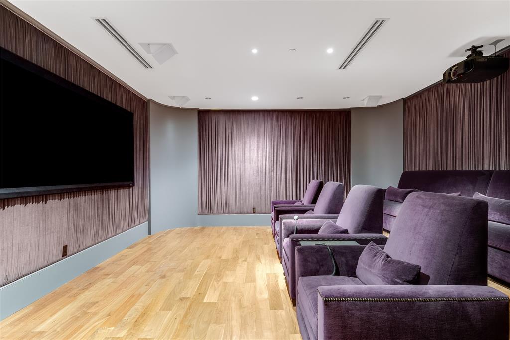 Residences at The Stoneleigh - Residential